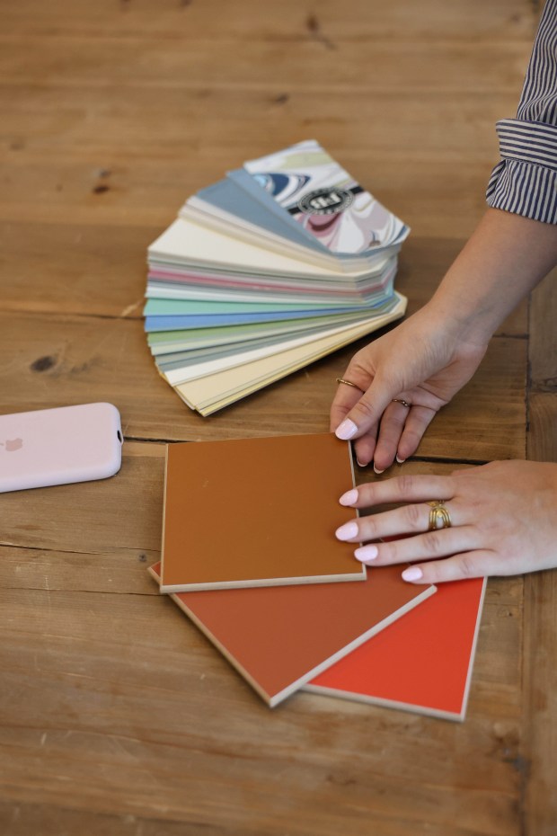 Flavie Vincent en séance de conception d’intérieur