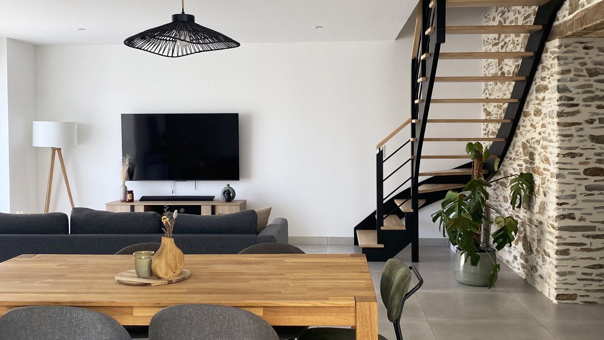 Rénovation complète d’une pièce de vie par Flavie Vincent à Rennes